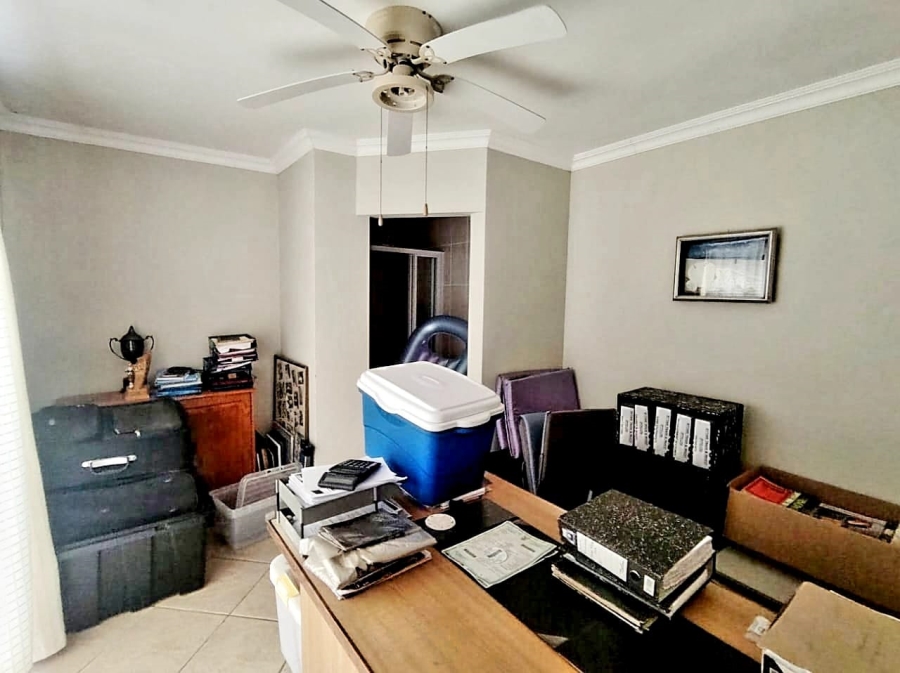 6 Bedroom Property for Sale in Kidds Beach Eastern Cape